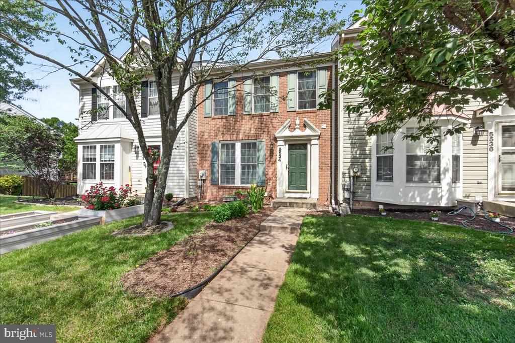 5534 FOXHALL COURT