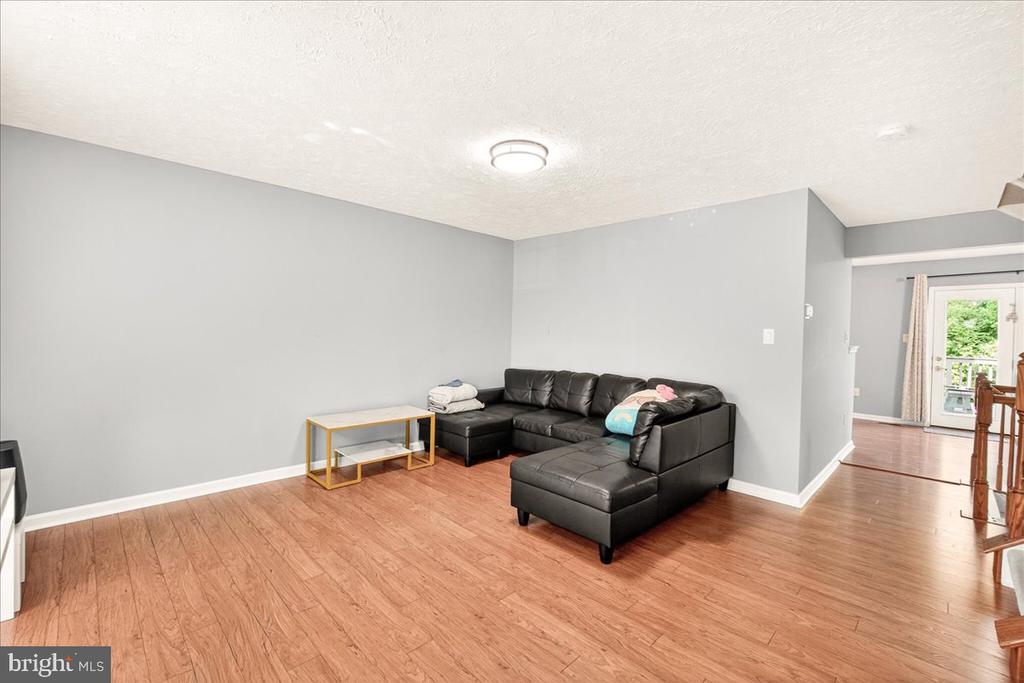 5534 FOXHALL COURT