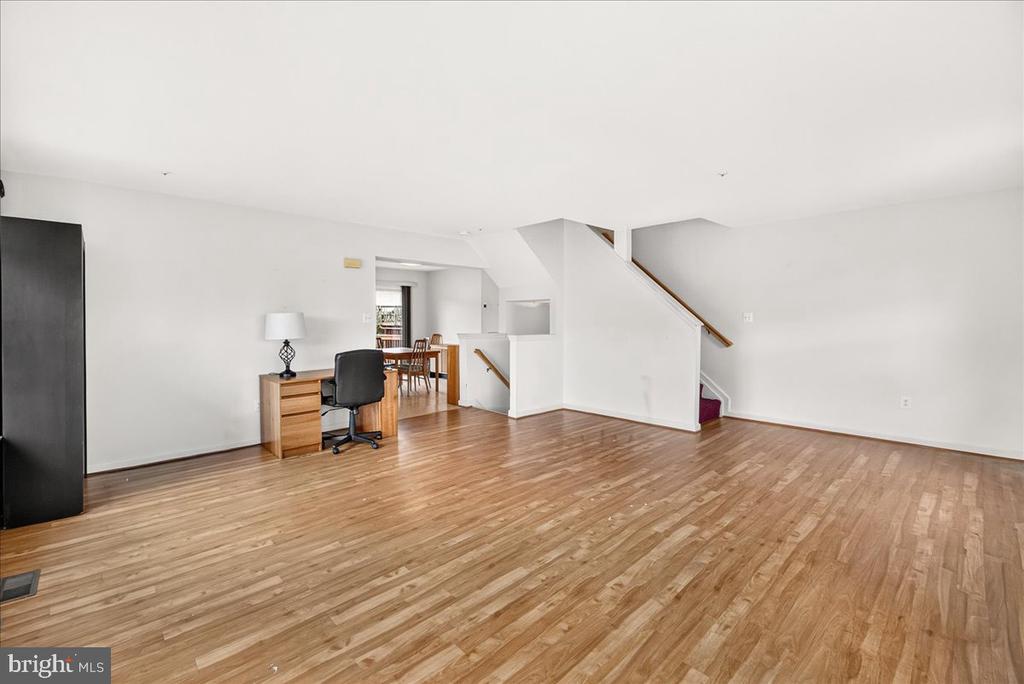 6511 MALLERY COURT