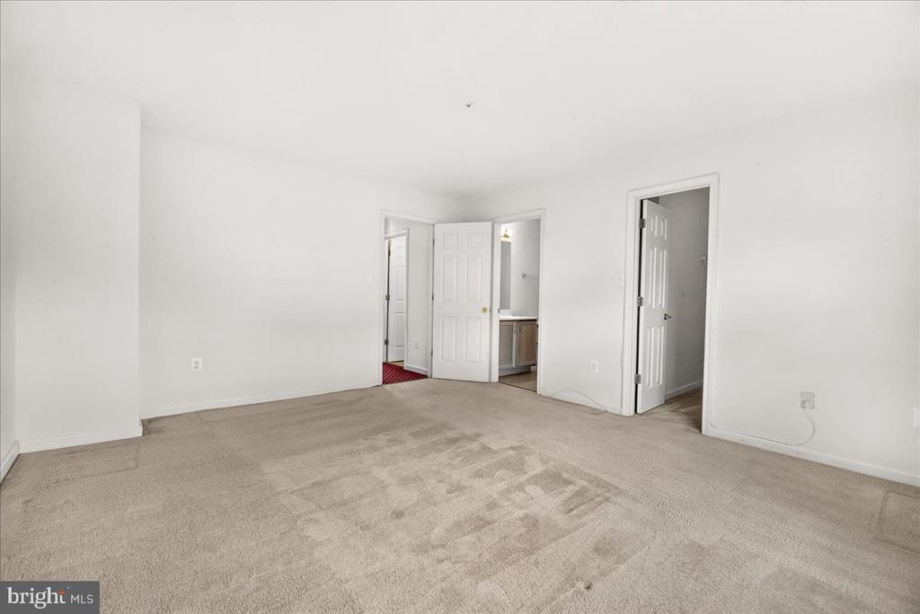 6511 MALLERY COURT