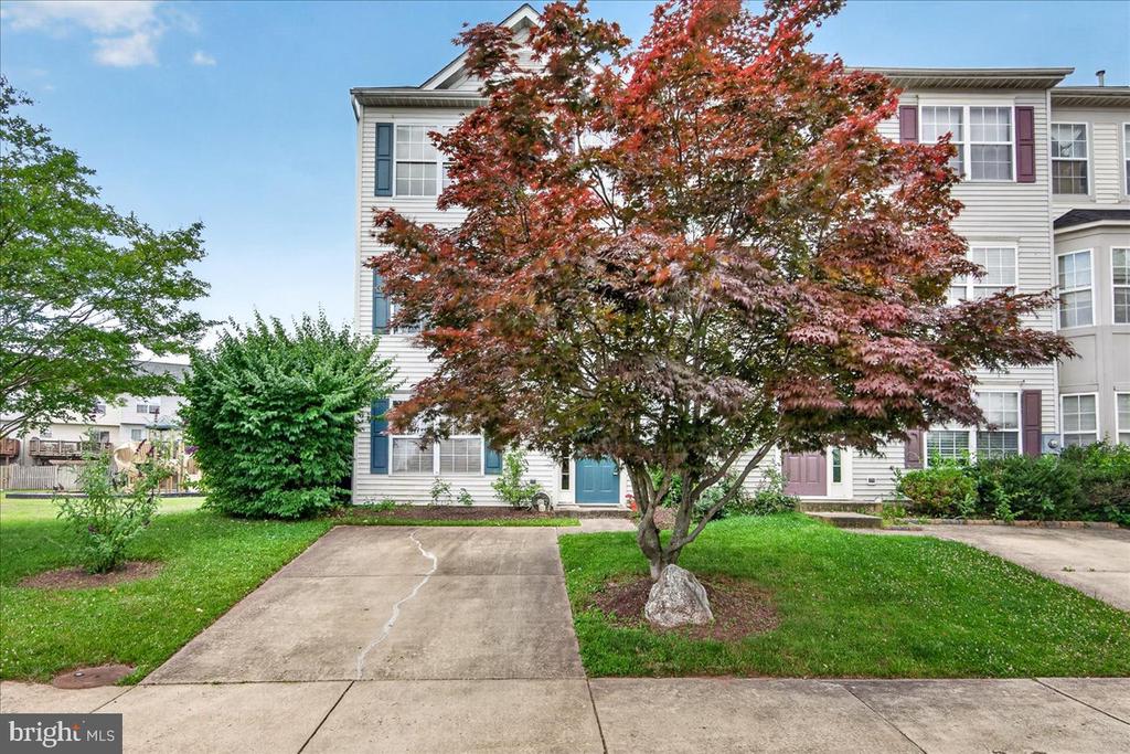 6511 MALLERY COURT