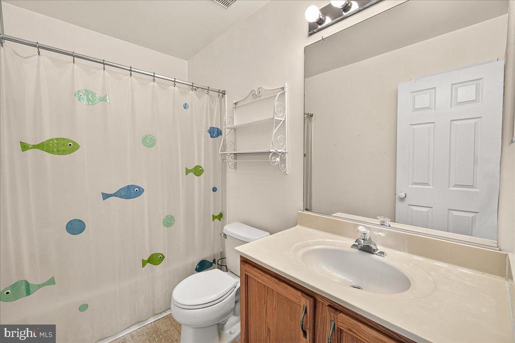 6511 MALLERY COURT