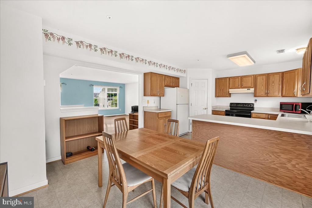 6511 MALLERY COURT