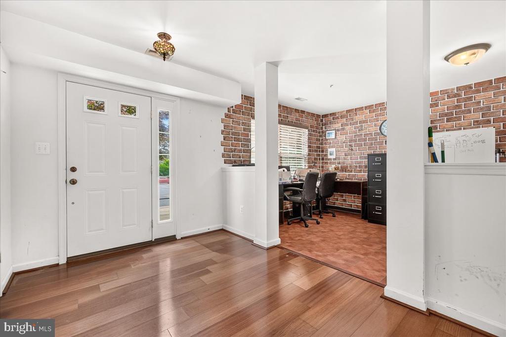 6511 MALLERY COURT