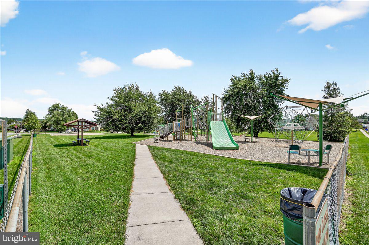 17 WESTVIEW DRIVE