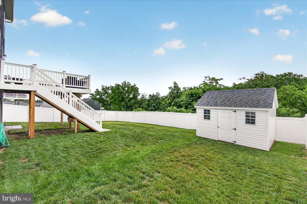17 WESTVIEW DRIVE