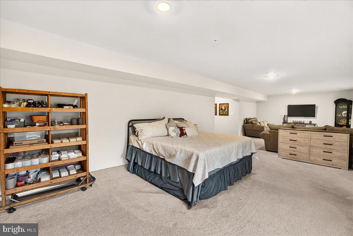 17 WESTVIEW DRIVE