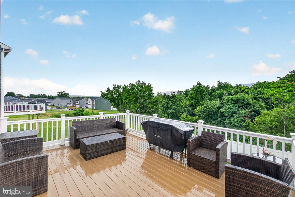 17 WESTVIEW DRIVE