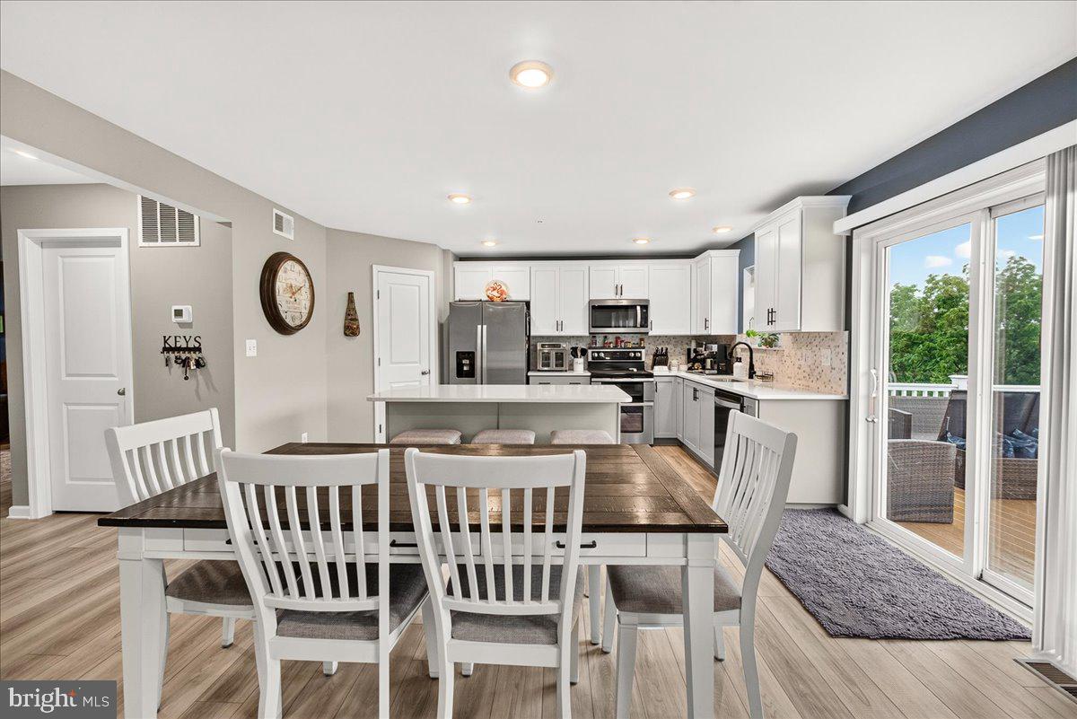 17 WESTVIEW DRIVE