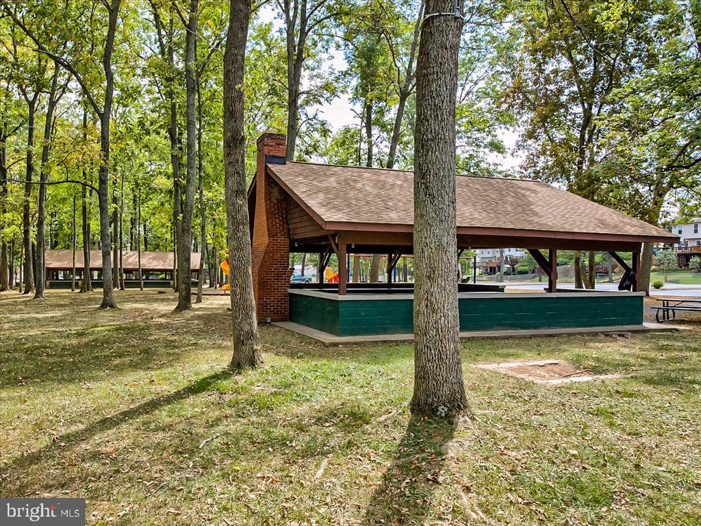 17 WESTVIEW DRIVE