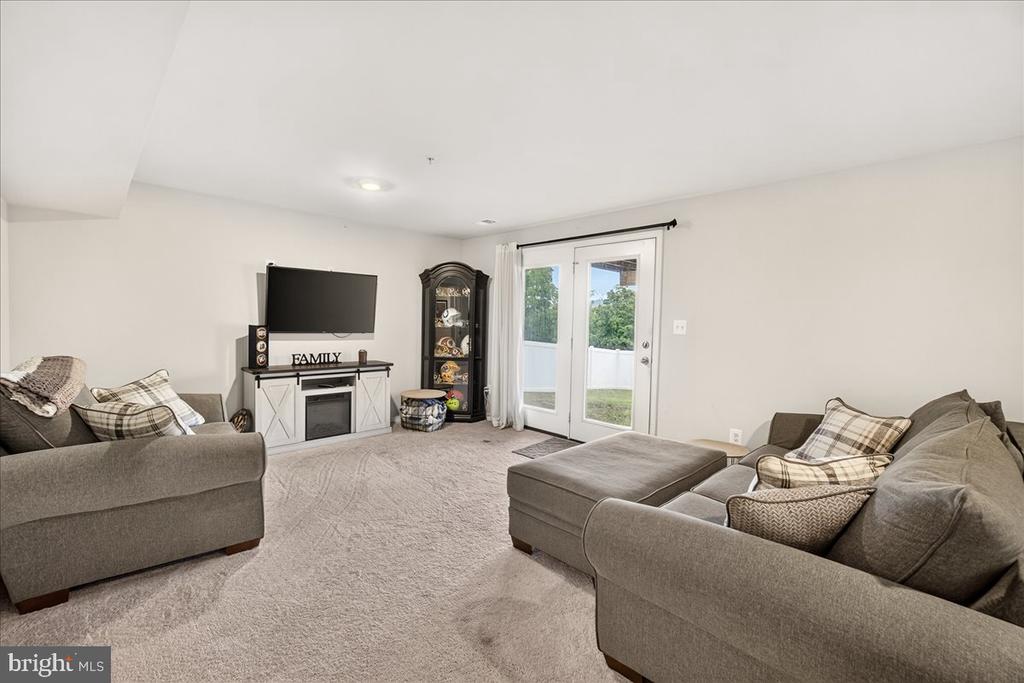 17 WESTVIEW DRIVE