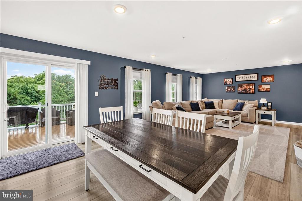 17 WESTVIEW DRIVE