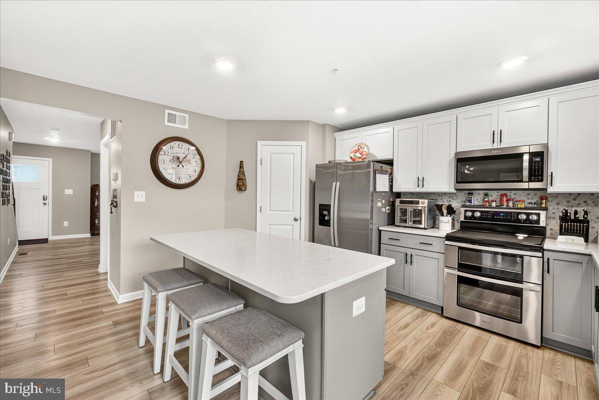17 WESTVIEW DRIVE