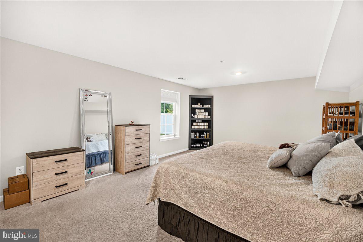 17 WESTVIEW DRIVE