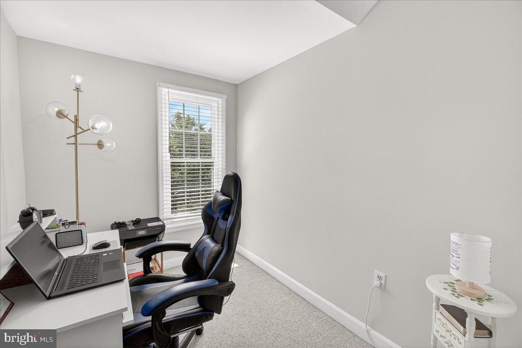 815 DUNBROOKE COURT