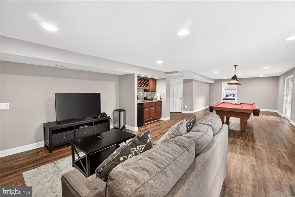 9710 WOODFIELD COURT