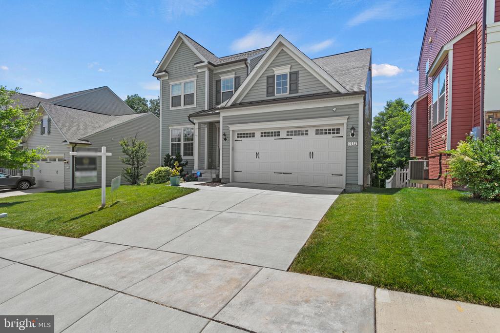 1112 SAXTON DRIVE