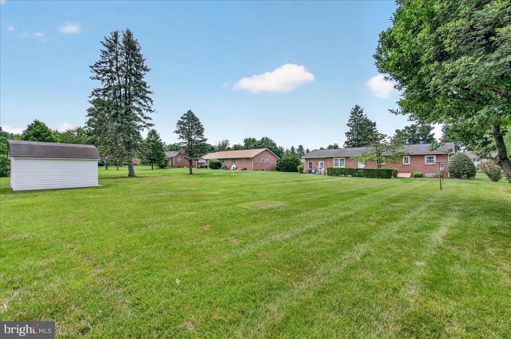 7910 EDGEWOOD FARM ROAD