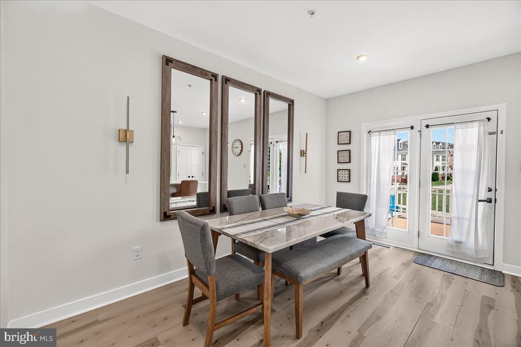 4511 LANDSDALE PARKWAY