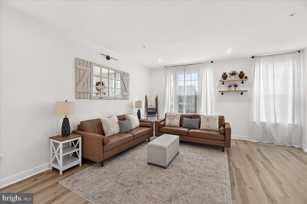 4511 LANDSDALE PARKWAY
