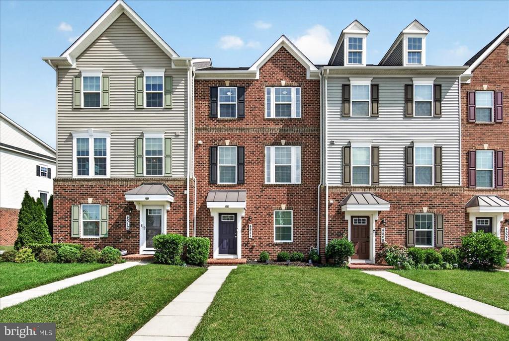 4511 LANDSDALE PARKWAY