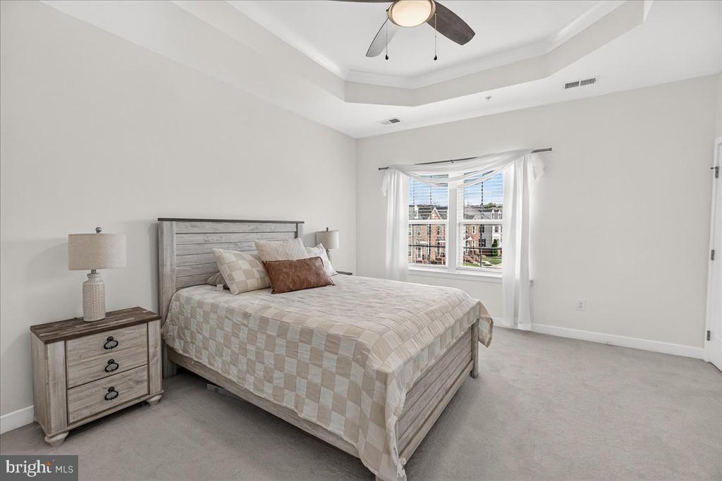 4511 LANDSDALE PARKWAY