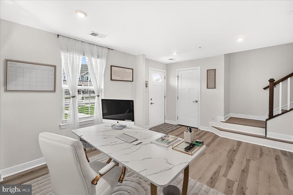 4511 LANDSDALE PARKWAY