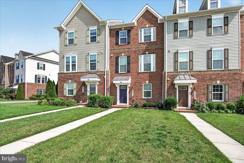 4511 LANDSDALE PARKWAY
