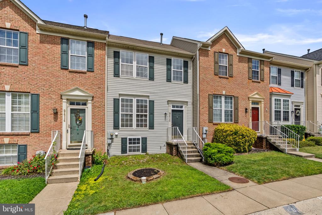9412 BIRCHWOOD COURT W