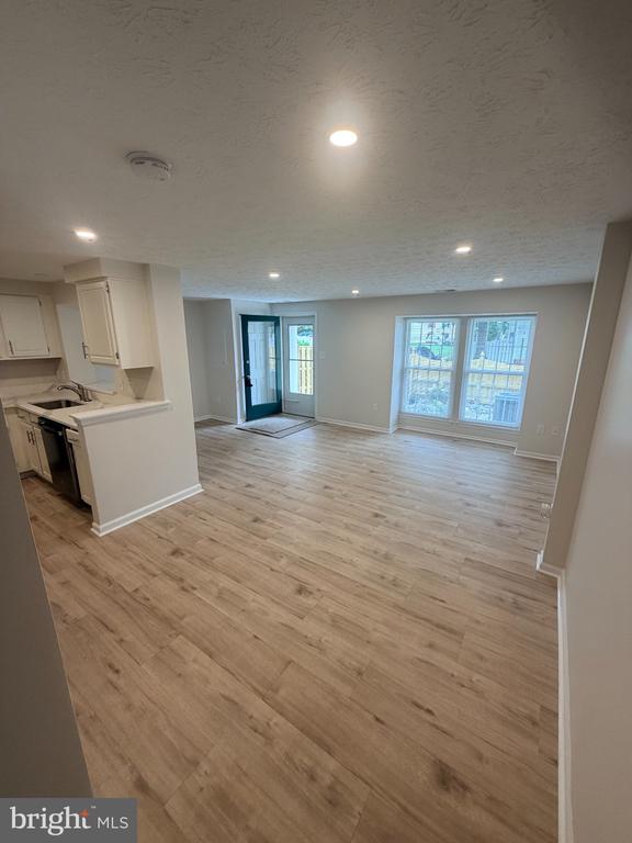 571 BOYSENBERRY LANE