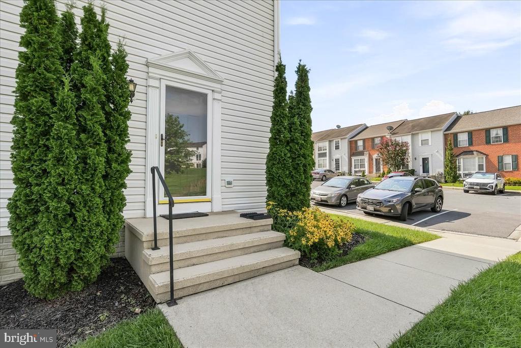 5631 TESSIE COURT