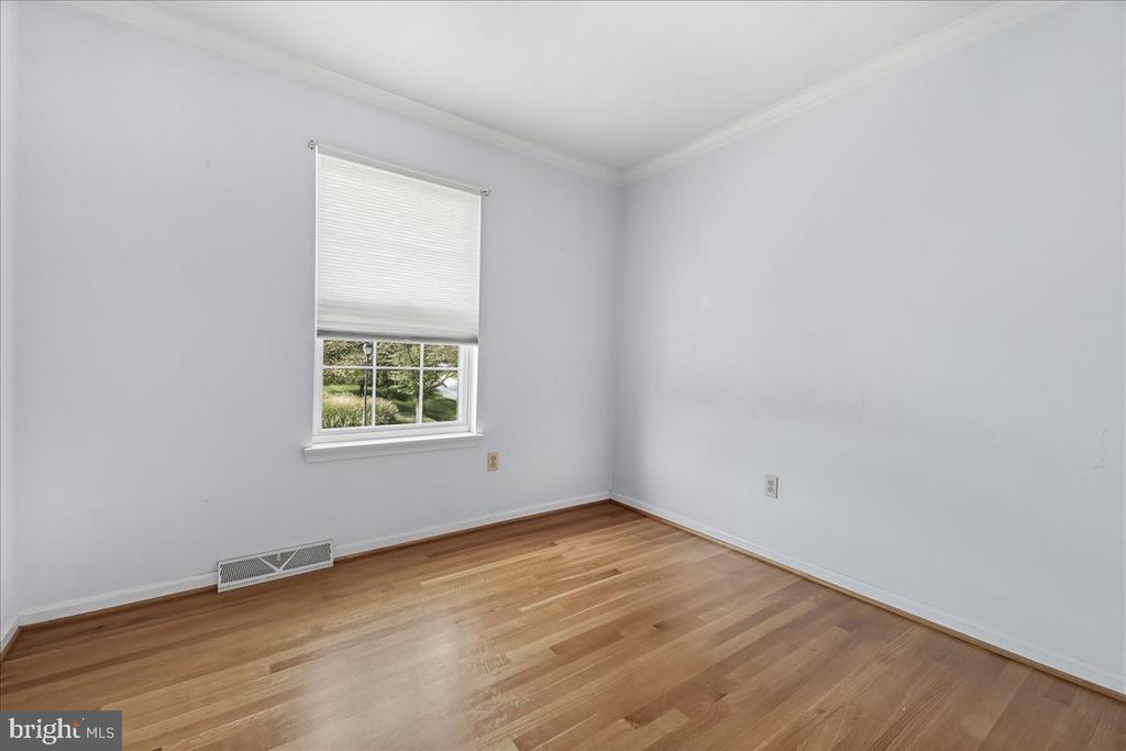 5631 TESSIE COURT
