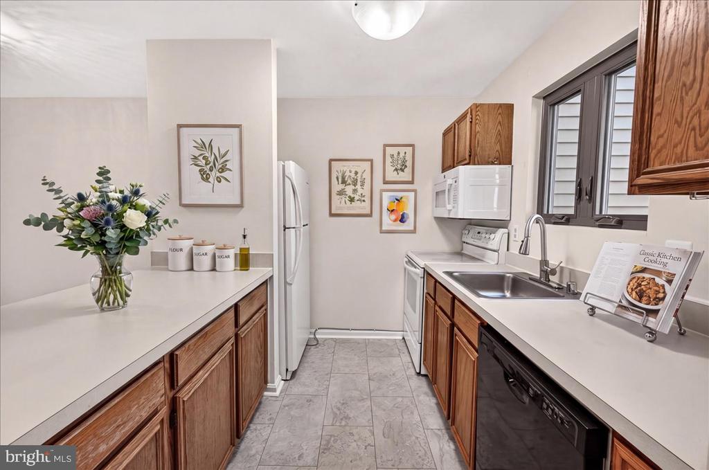 10269 WHITE PELICAN WAY Unit: 102B