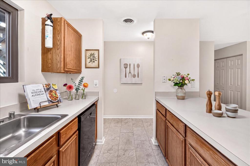 10269 WHITE PELICAN WAY Unit: 102B