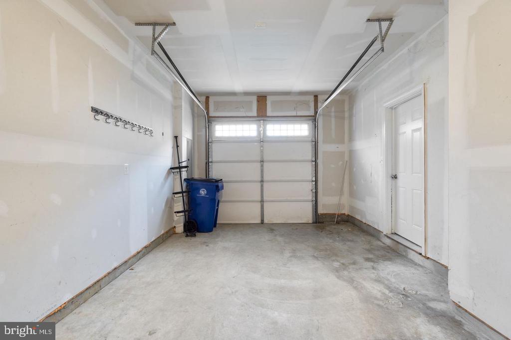 13 LEEKYLER PLACE