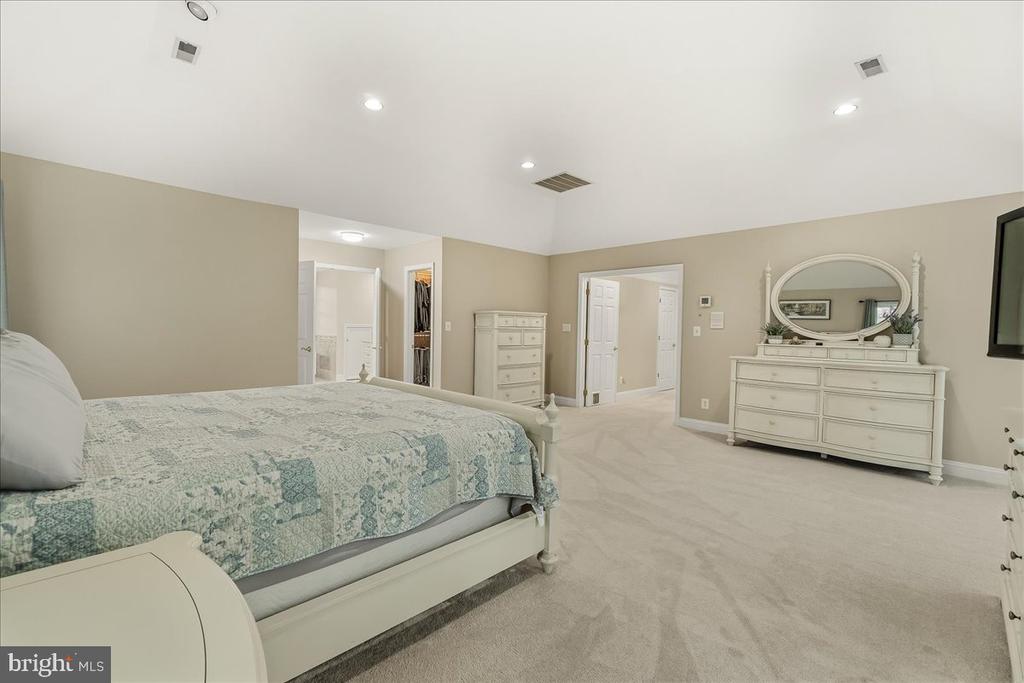13406 AUTUMN CREST DRIVE