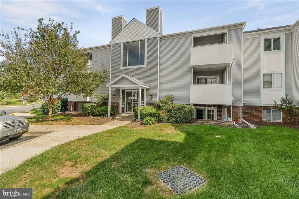 2121 WAINWRIGHT COURT Unit: 1B