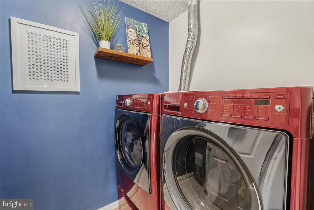 2121 WAINWRIGHT COURT Unit: 1B
