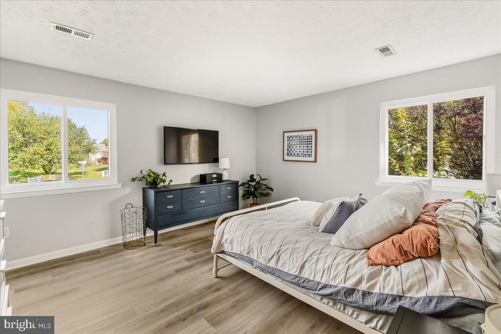 2121 WAINWRIGHT COURT Unit: 1B