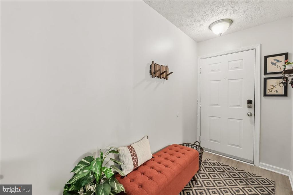 2121 WAINWRIGHT COURT Unit: 1B