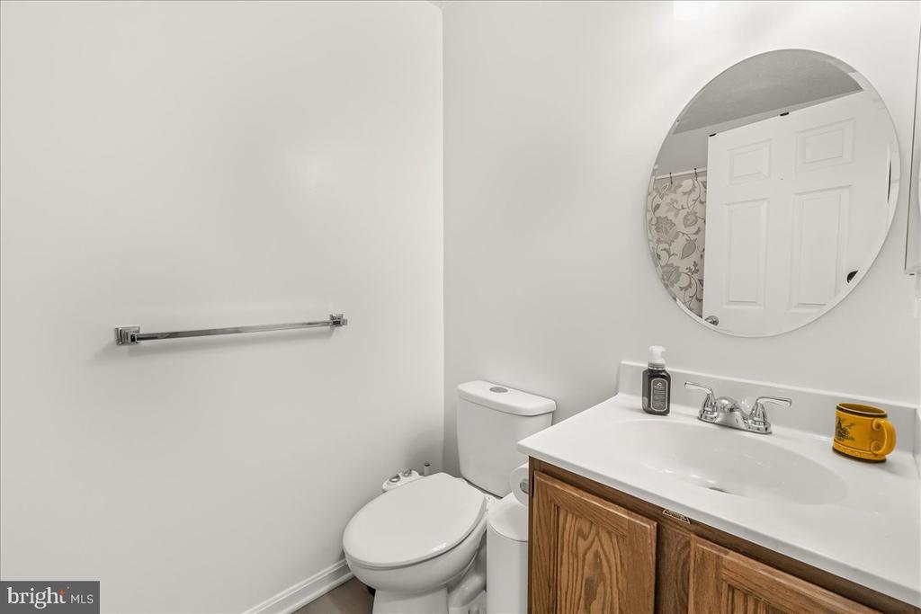 2121 WAINWRIGHT COURT Unit: 1B