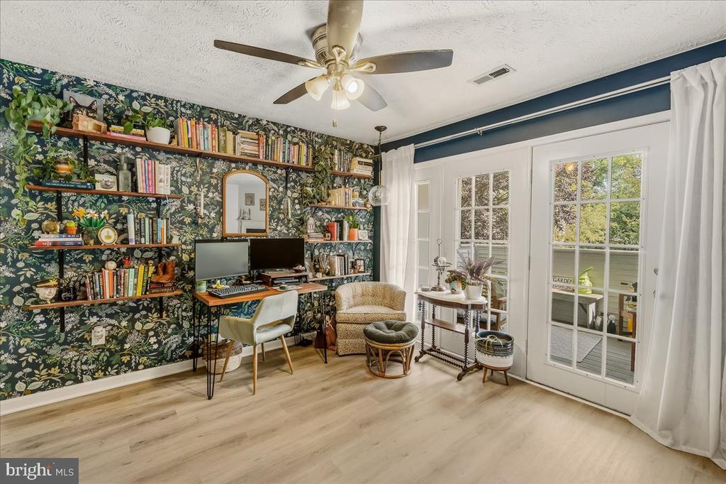 2121 WAINWRIGHT COURT Unit: 1B
