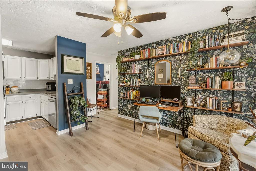 2121 WAINWRIGHT COURT Unit: 1B