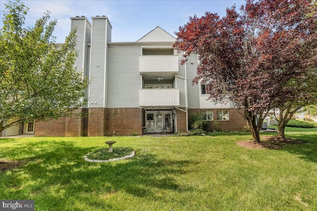 2121 WAINWRIGHT COURT Unit: 1B