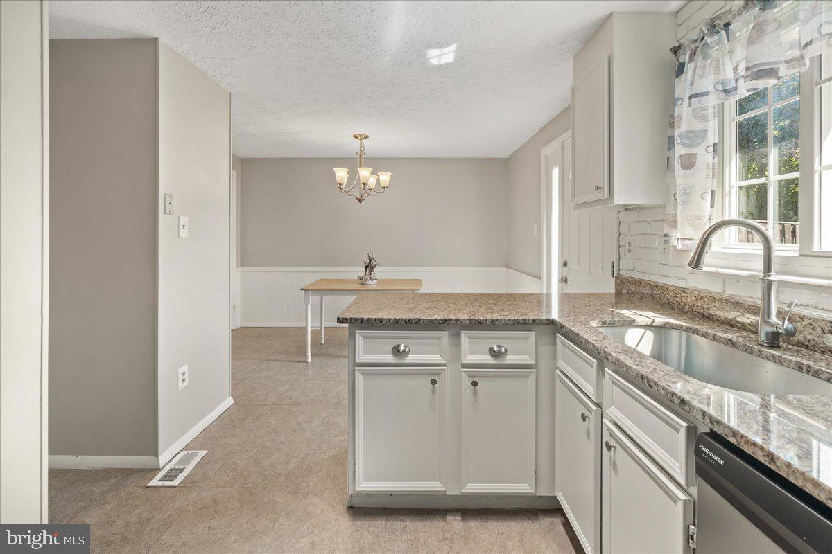 7752 Epsilon Dr