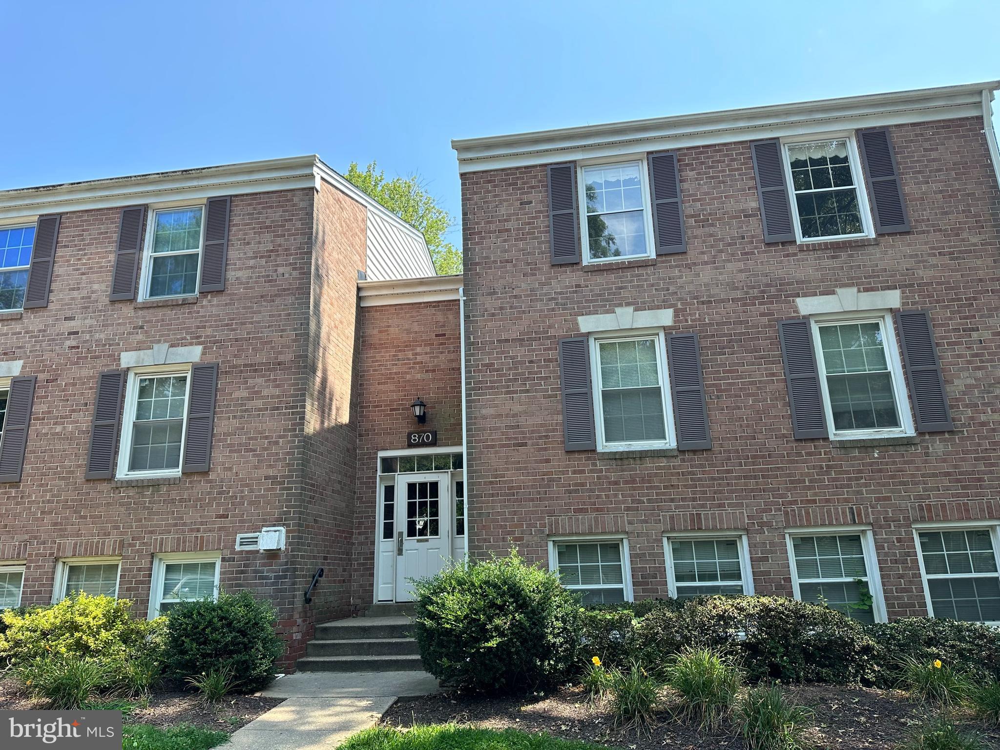 870 Quince Orchard Blvd #870-P1