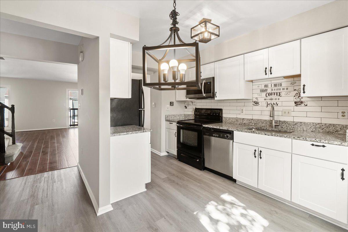 13277 Country Ridge Dr