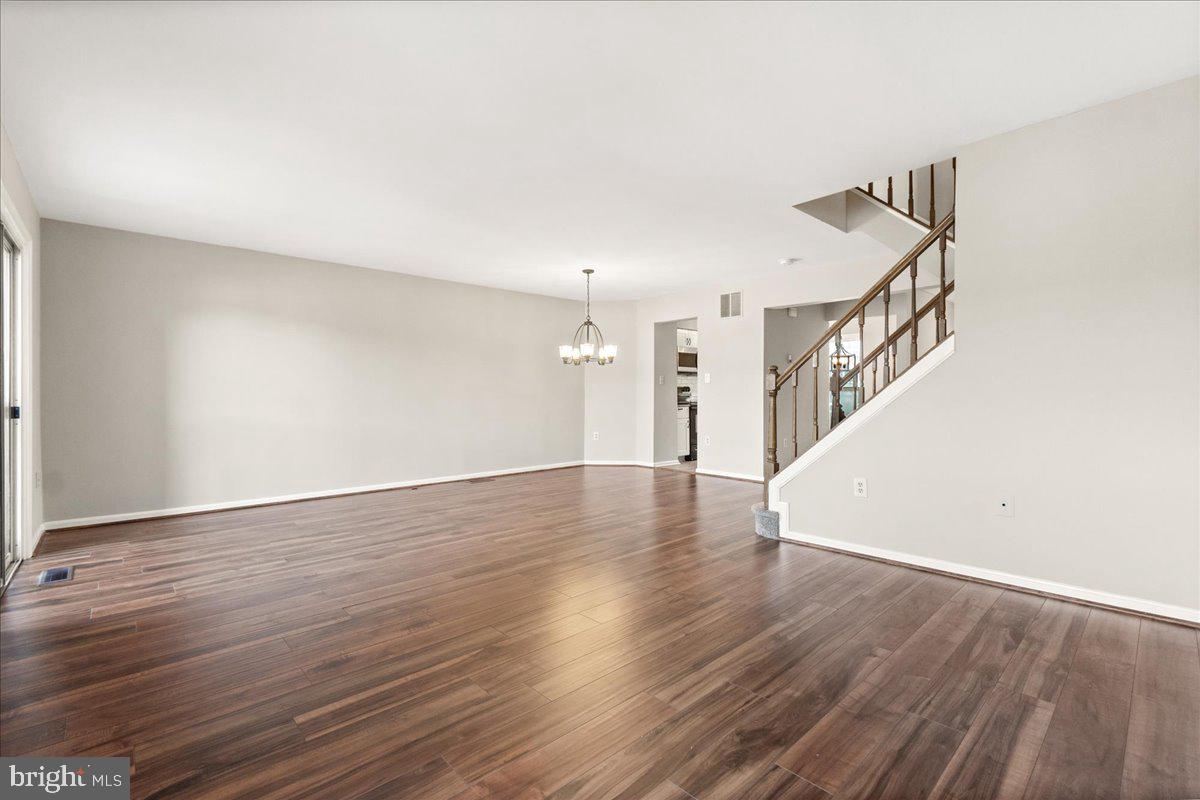 13277 Country Ridge Dr