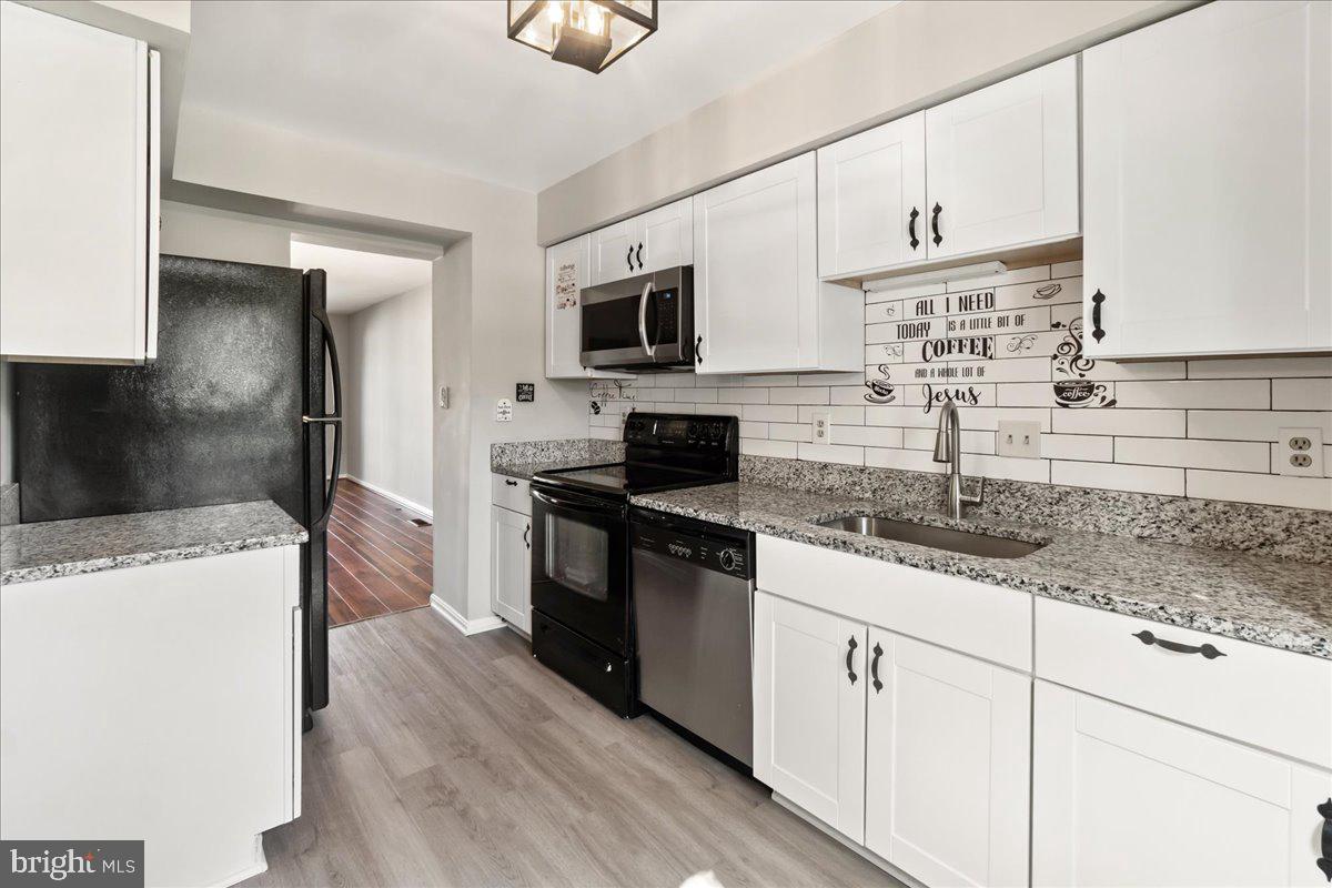 13277 Country Ridge Dr
