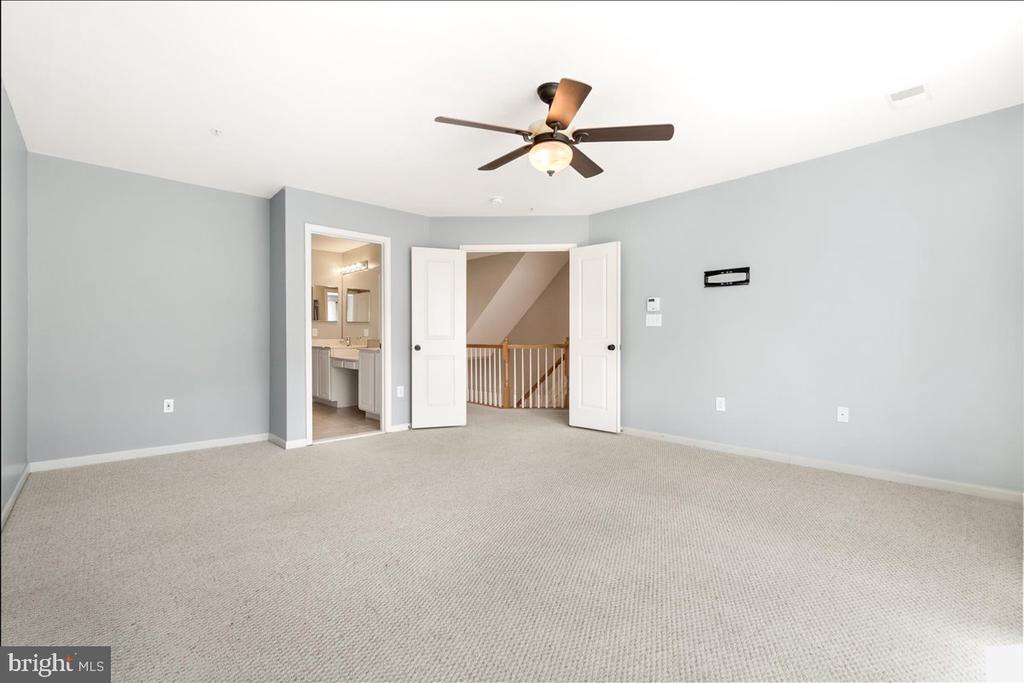 13103 Clarksburg Square Rd